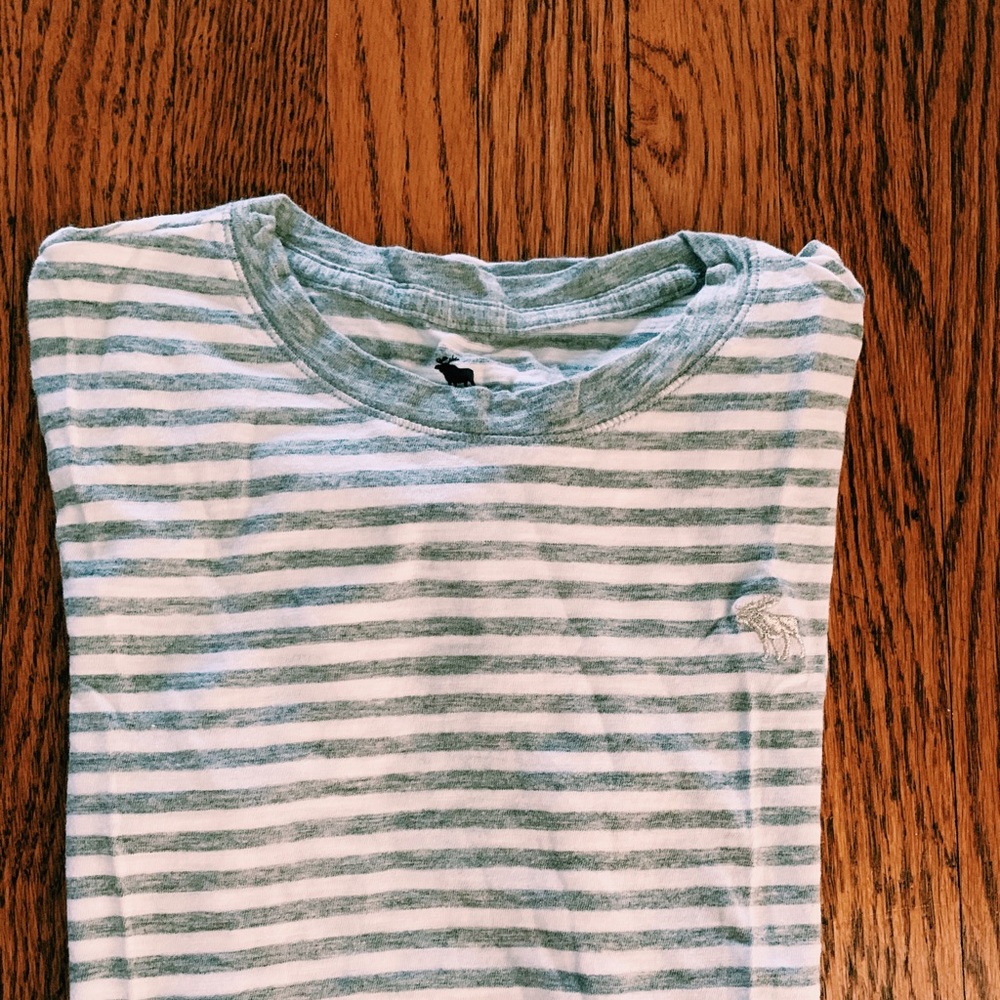 girl’s abercrombie striped tee